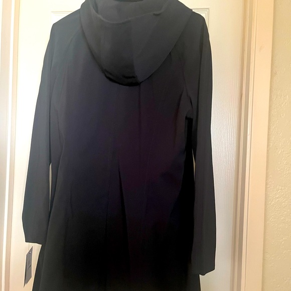 NWT Womens London Fog ☔️ Raincoat! - Picture 2 of 6